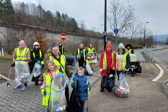 Plast off litter pick in Ebbw Vale