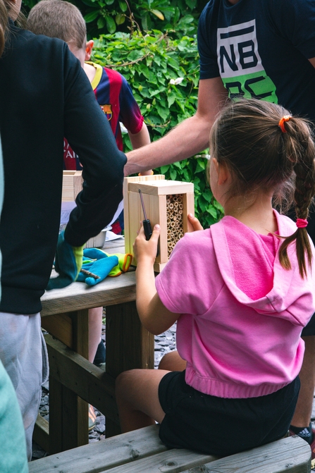 Bee hotel making